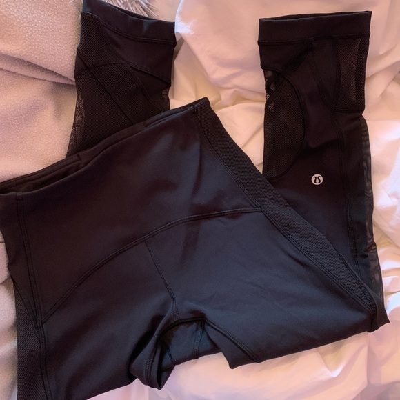 black lululemon asymmetrical crop leggings - Picture 2 of 4